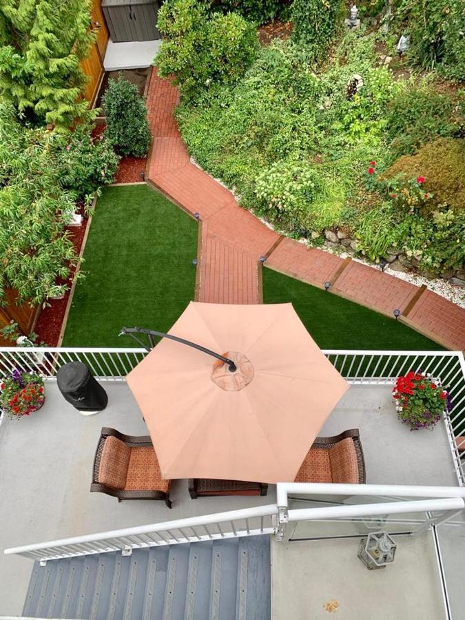 Beautiful Modern Suite North Vancouver Exterior foto